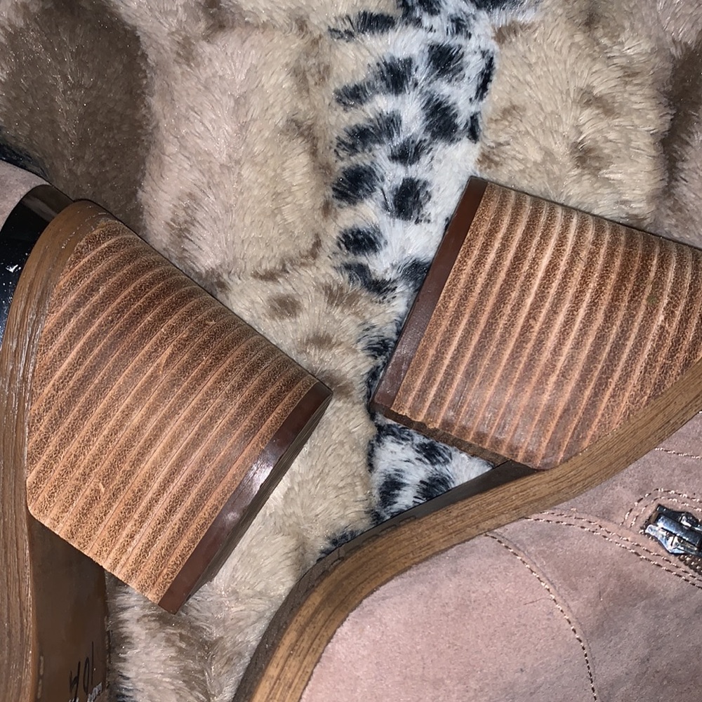 Steve Madden Shutter Boots — 8.5/9 (fits like 8/8.5) - Picture 9 of 13